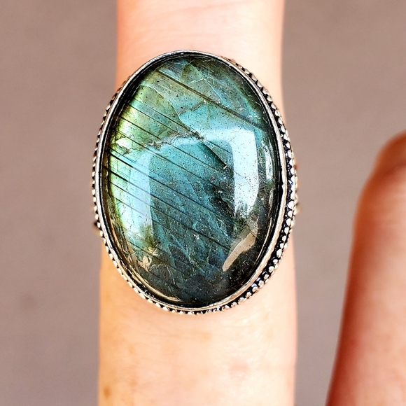 New Labradorite Silver Ring. - Picture 10 of 12